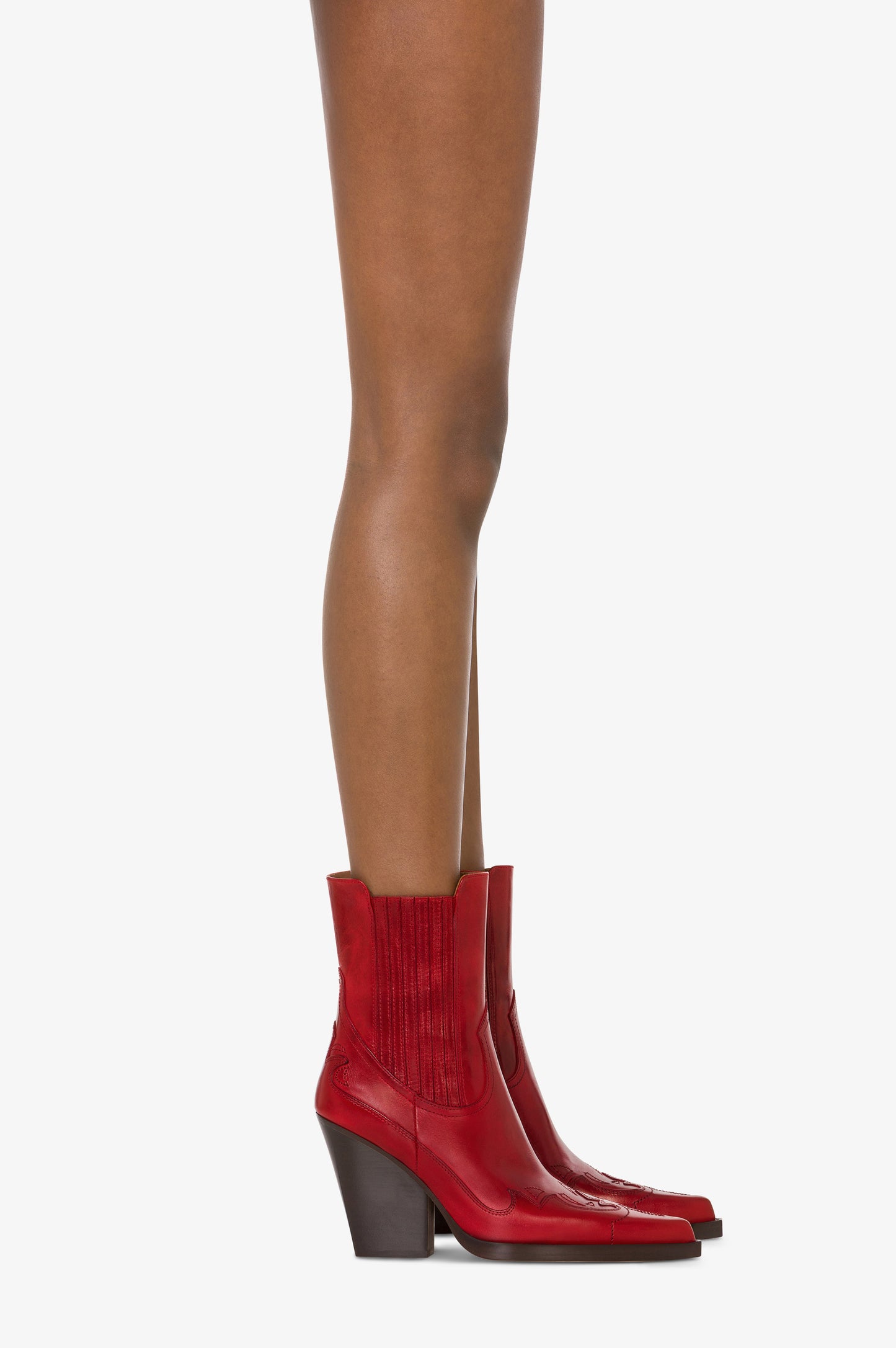 Ankle boots in ruby vintage-effect calf leather