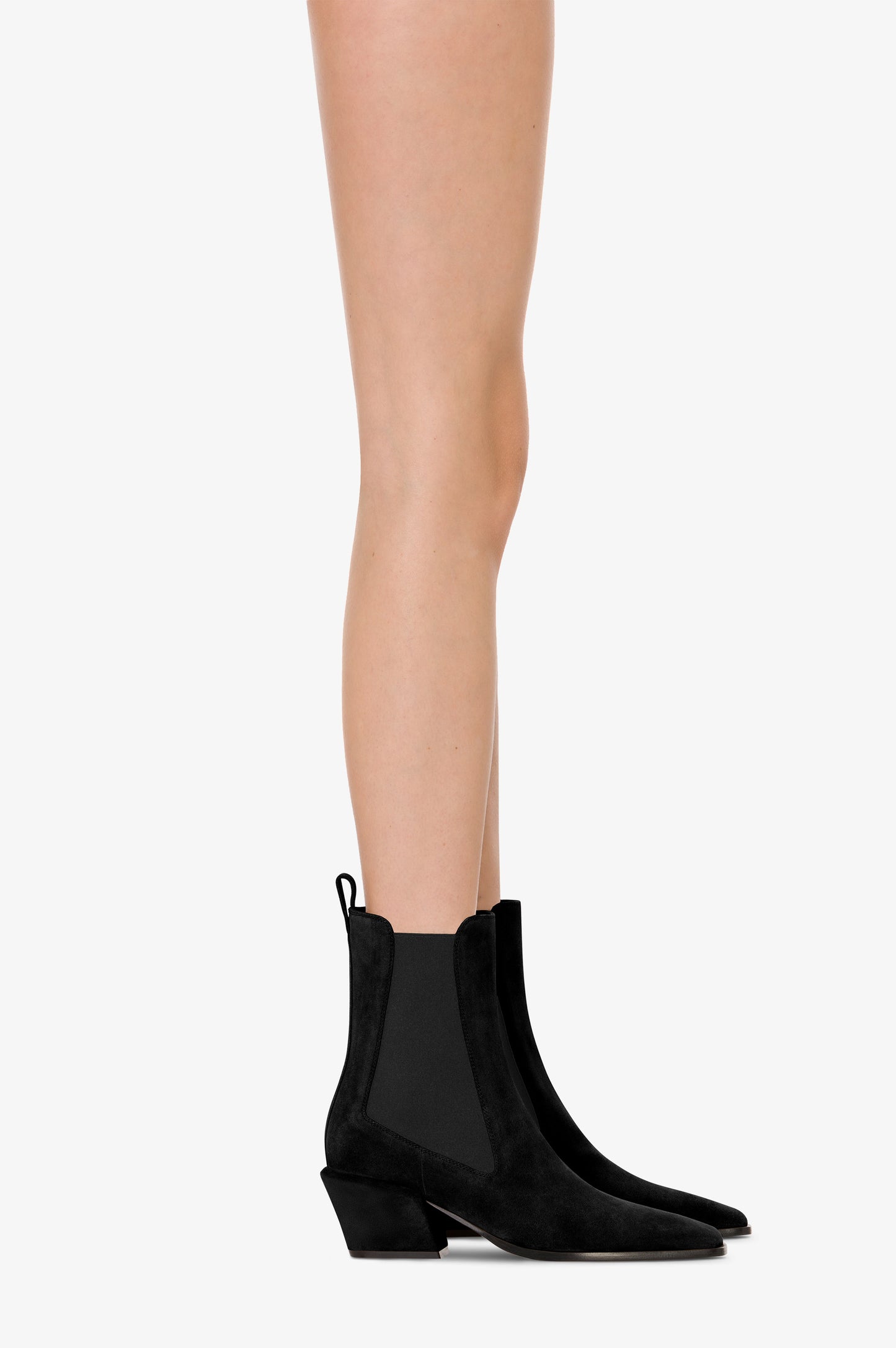 Bottines en cuir suede noir de veau