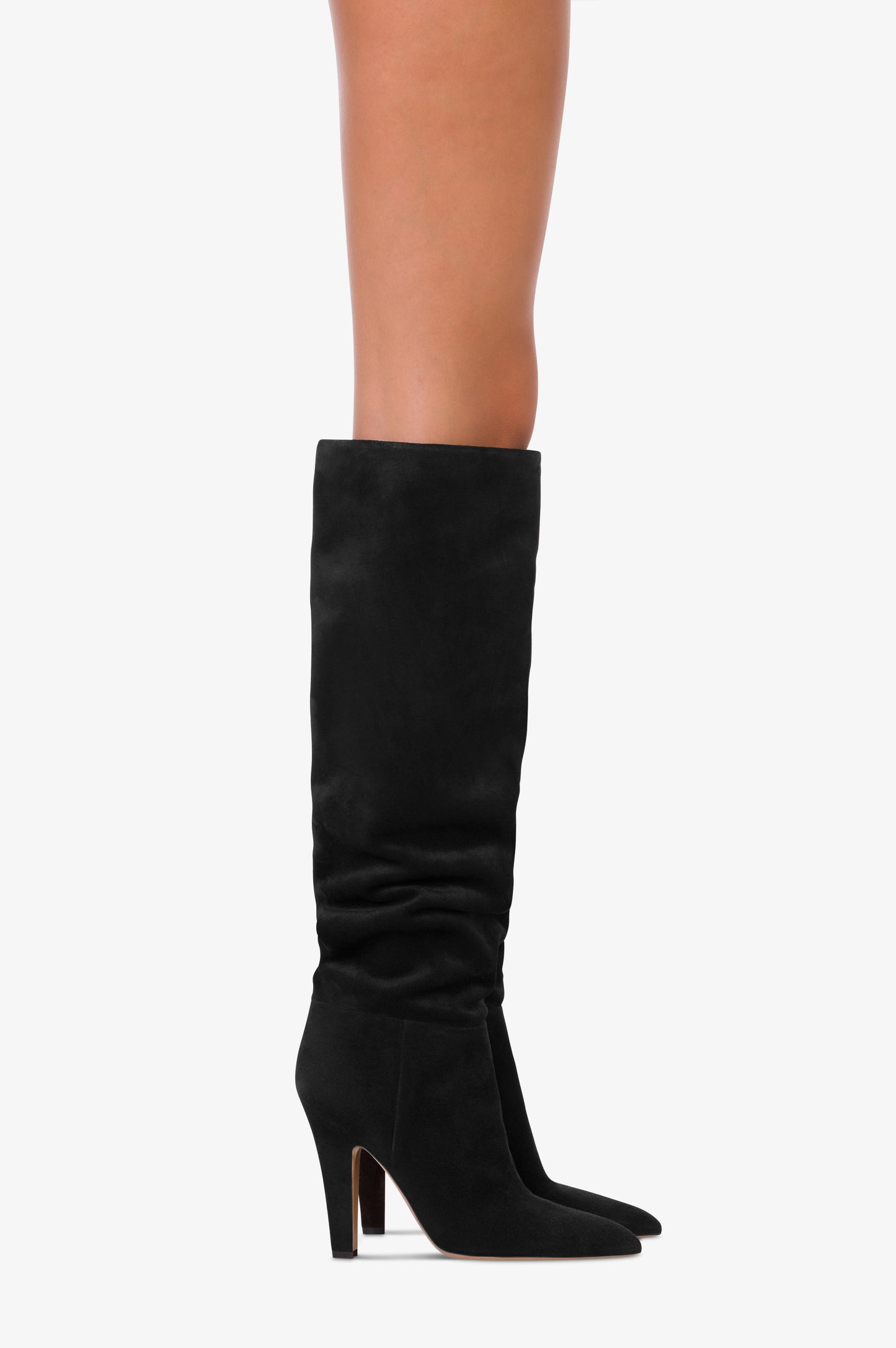 Boots in black calf suede leather.