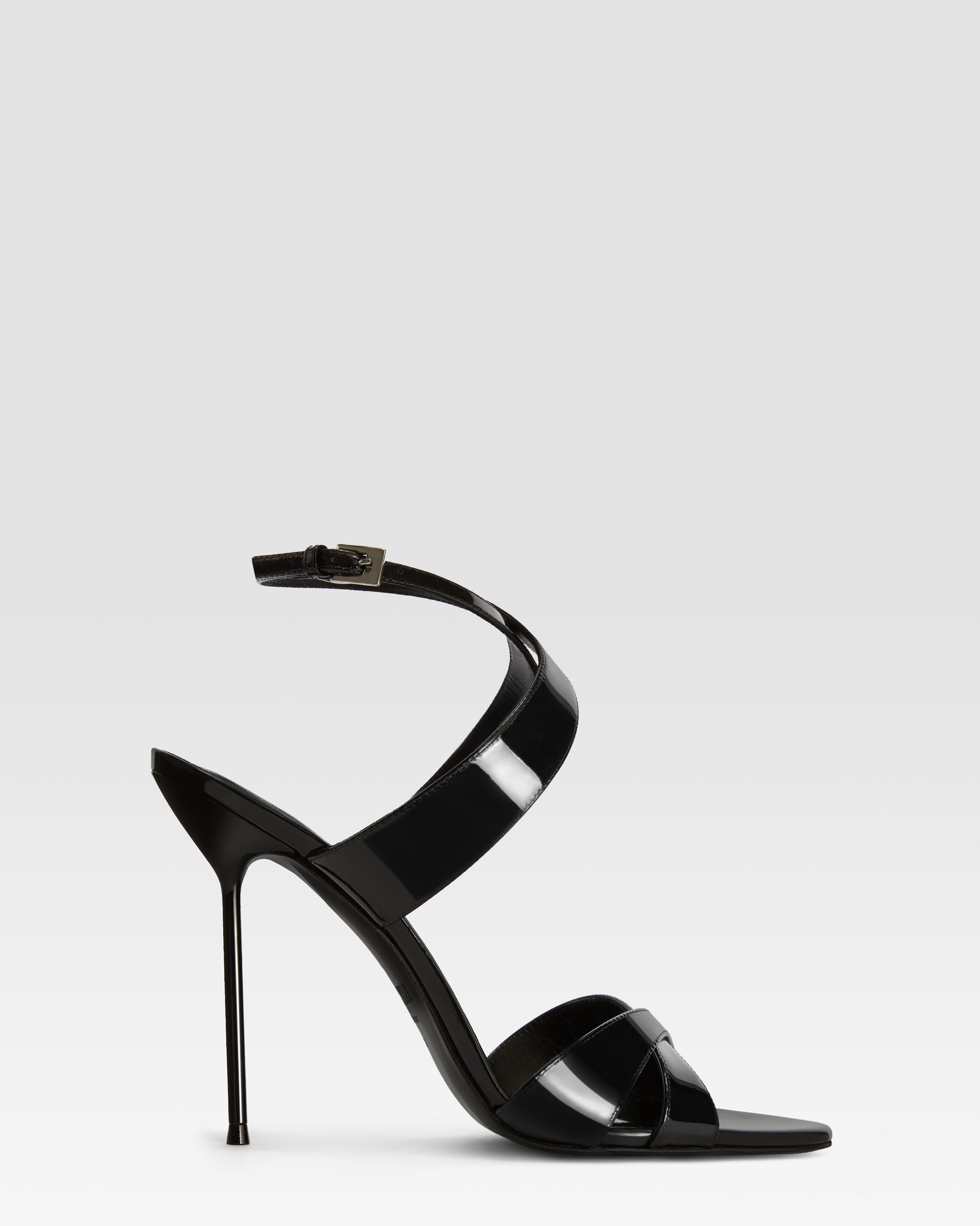 Sandals in black patent leather Paris Texas