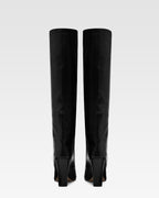 Botas de piel negra con efecto texturizado