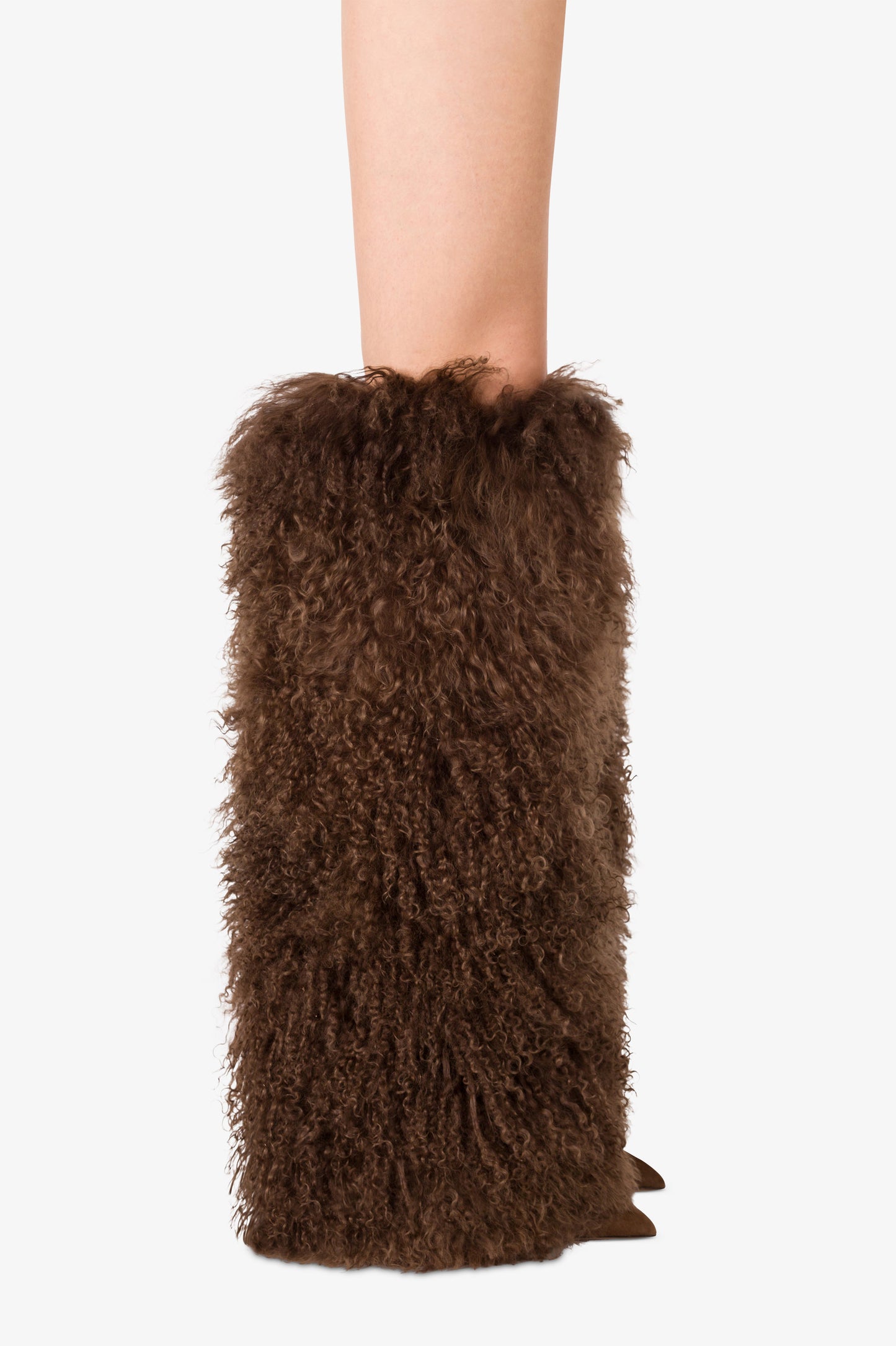 Boots in brown faux fur