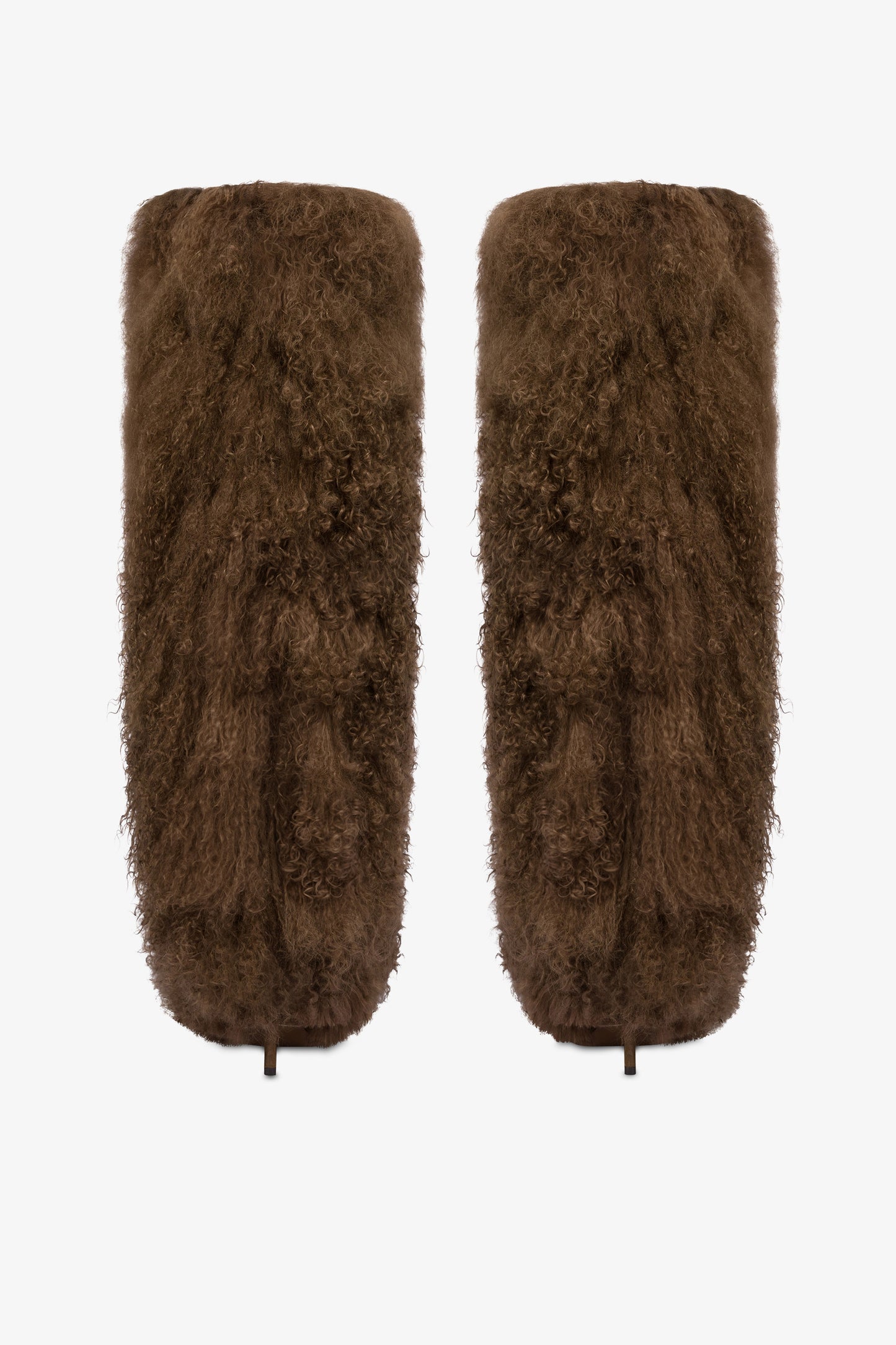 Boots in brown faux fur