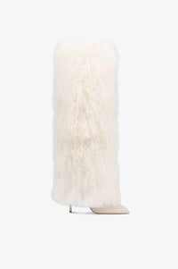 Boots in mongolian fur white