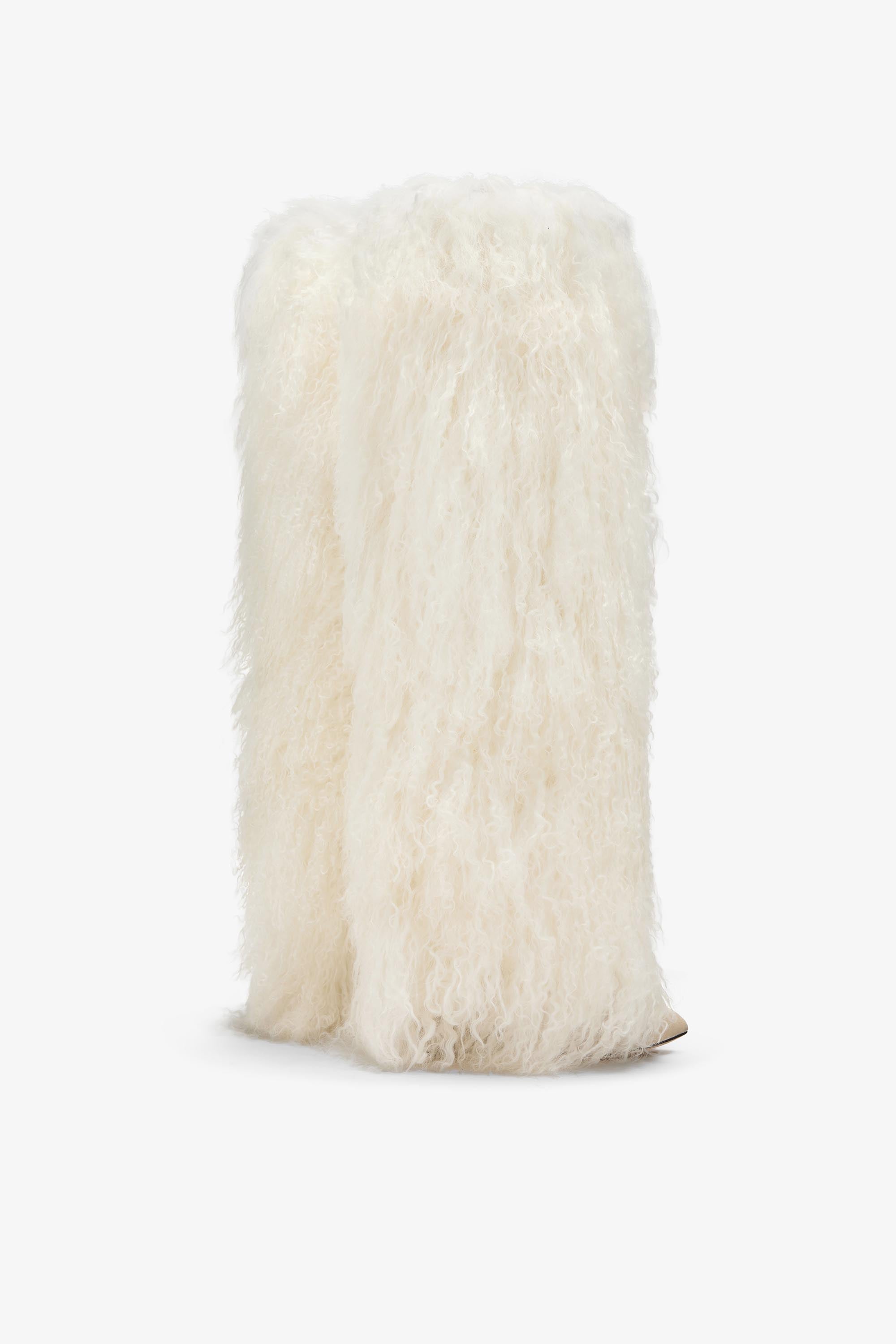 White boots clearance fur