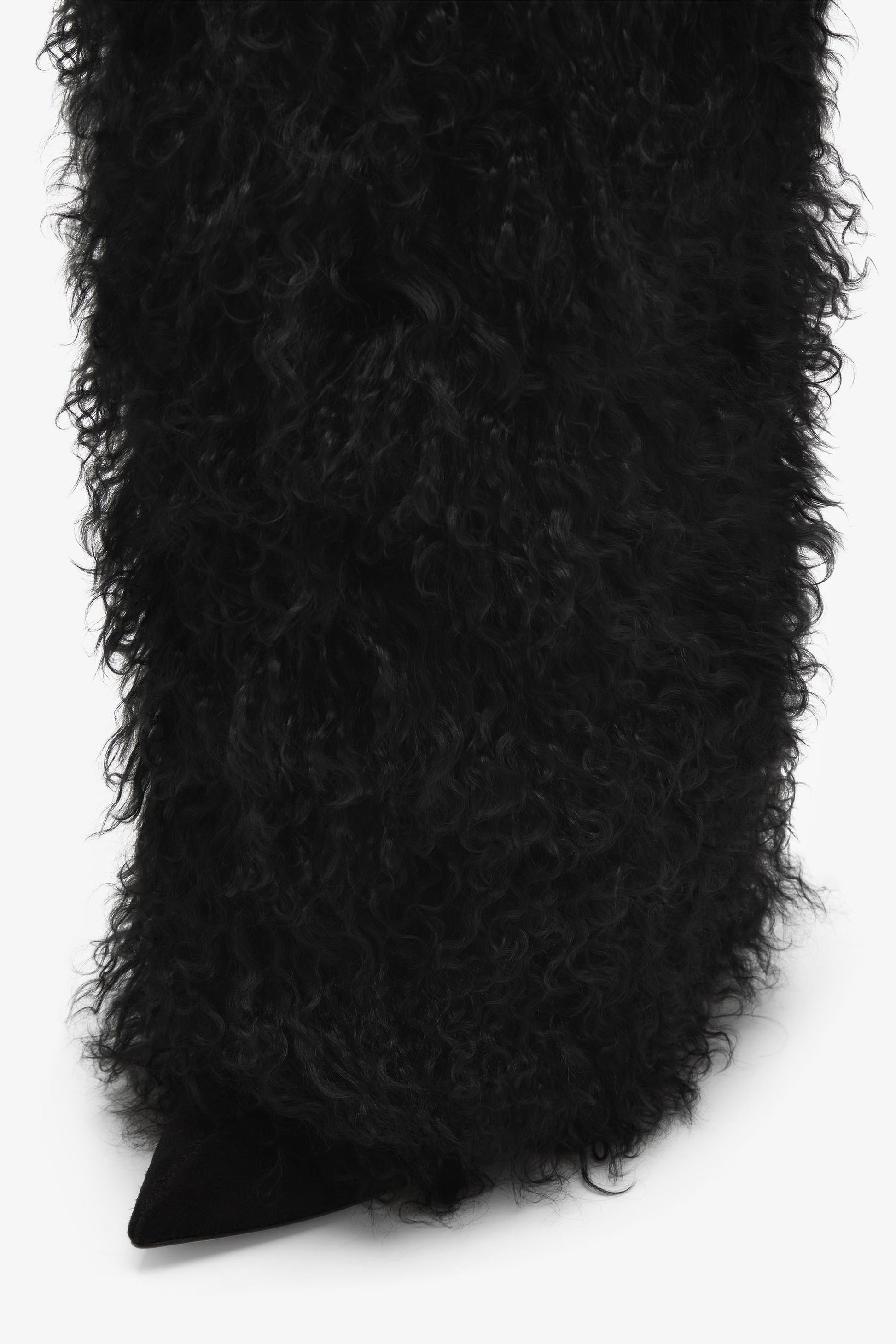 Stiefel mit Stiletto-Absatz aus flauschigem Fell in Schwarz