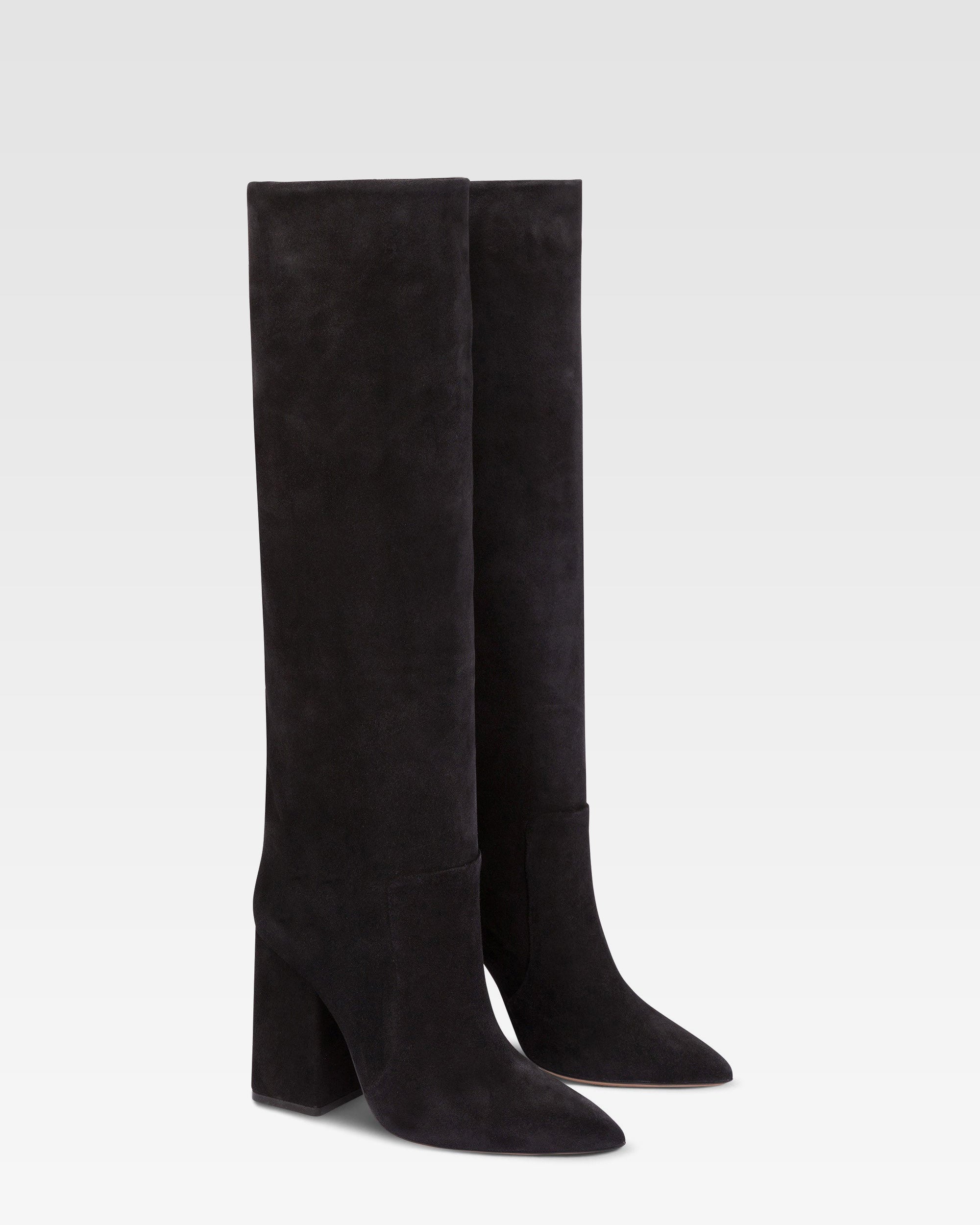 Kniehohe Stiefel aus weichem Wildleder in samtweichem Schwarz