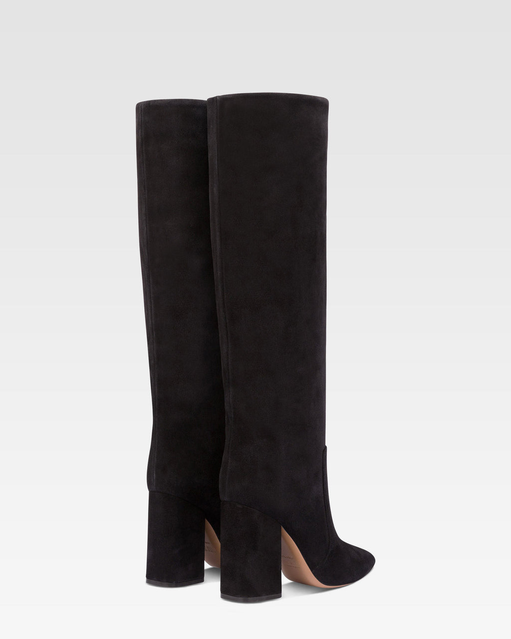 Kniehohe Stiefel aus weichem Wildleder in samtweichem Schwarz