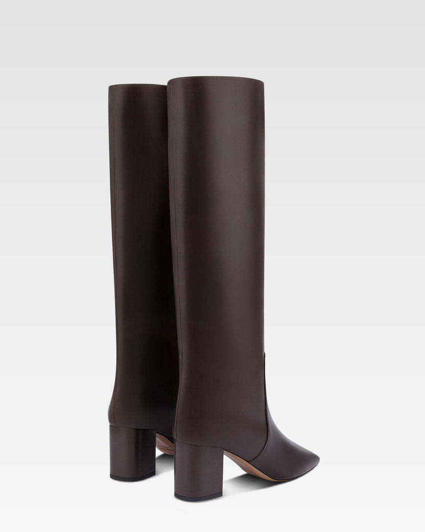 Soft leather boot
