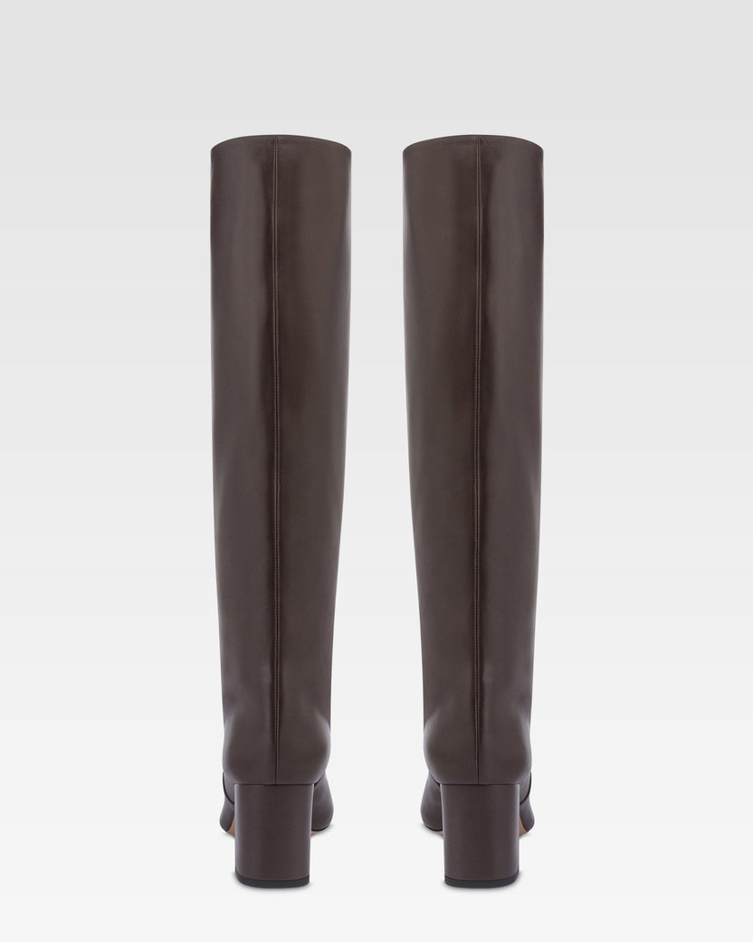 Soft leather boot