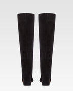 Botas hasta la rodilla de suave piel de ante negro apagado