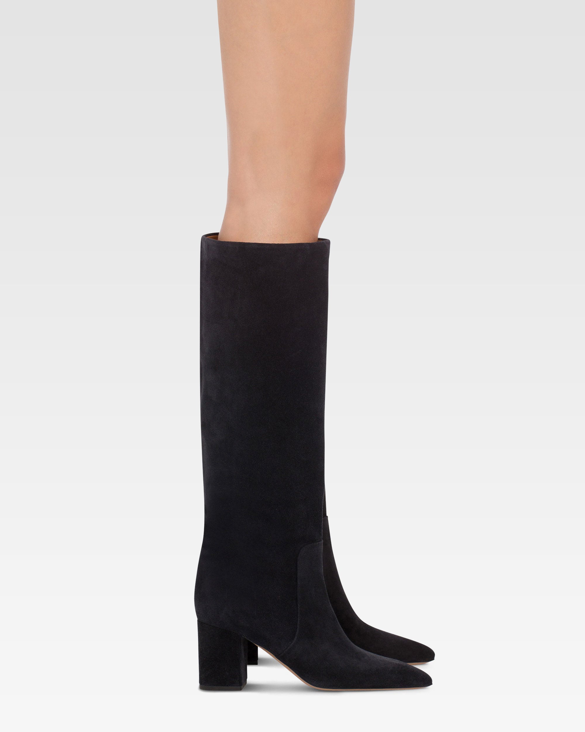 Bottes a hauteur de genou en cuir suede souple noir casse