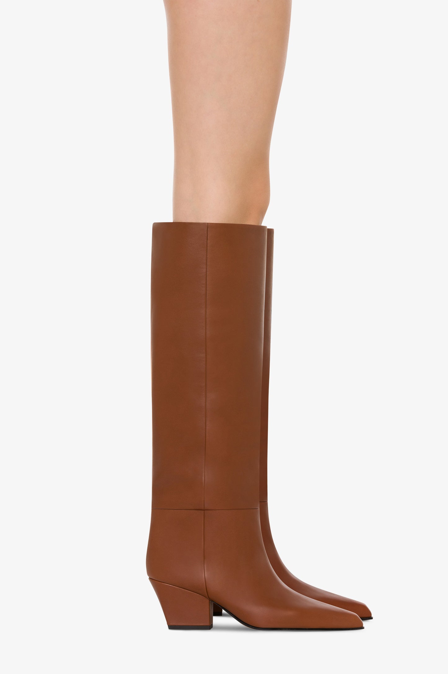 Boots in brown calf leather