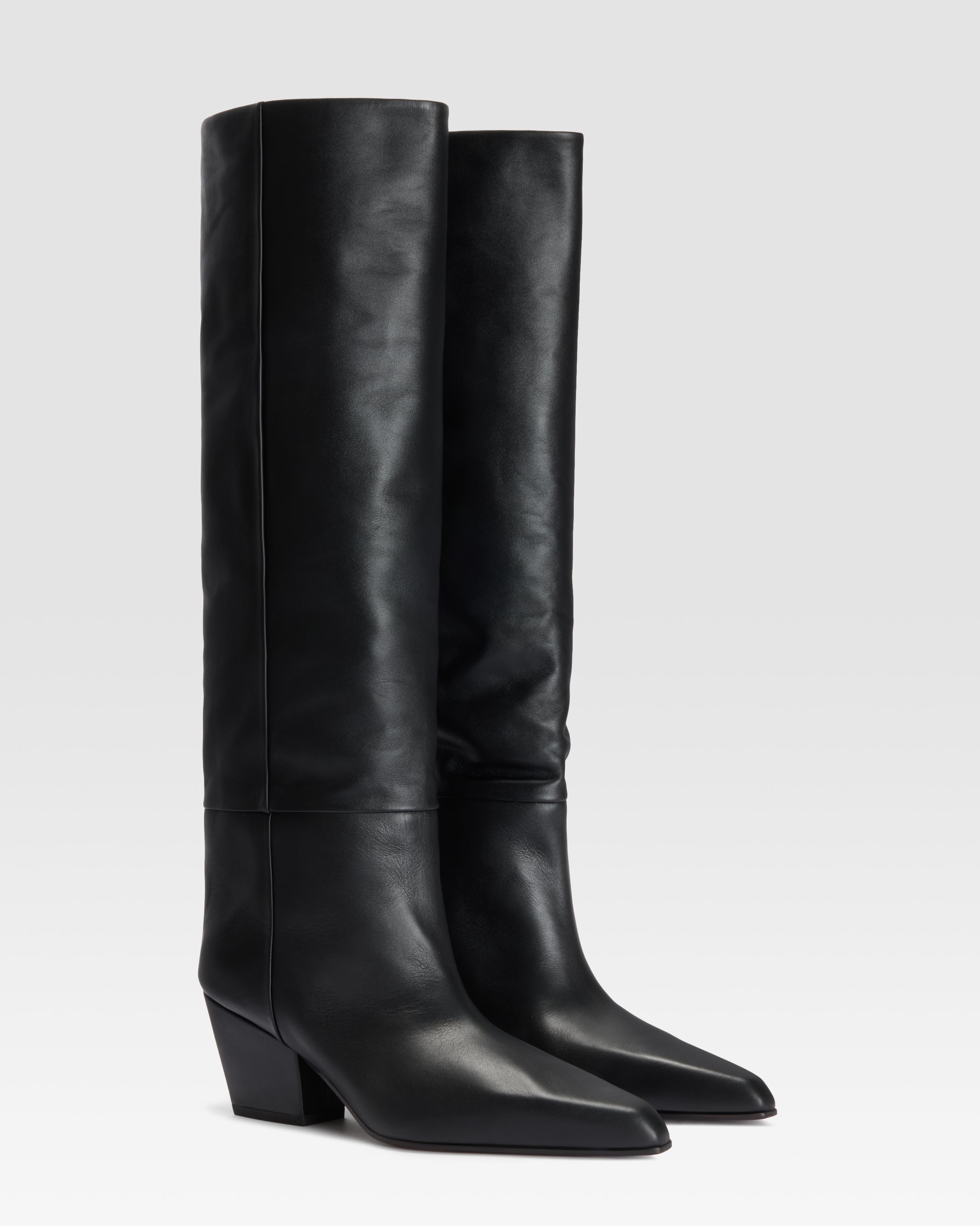 BOTA DE PIEL