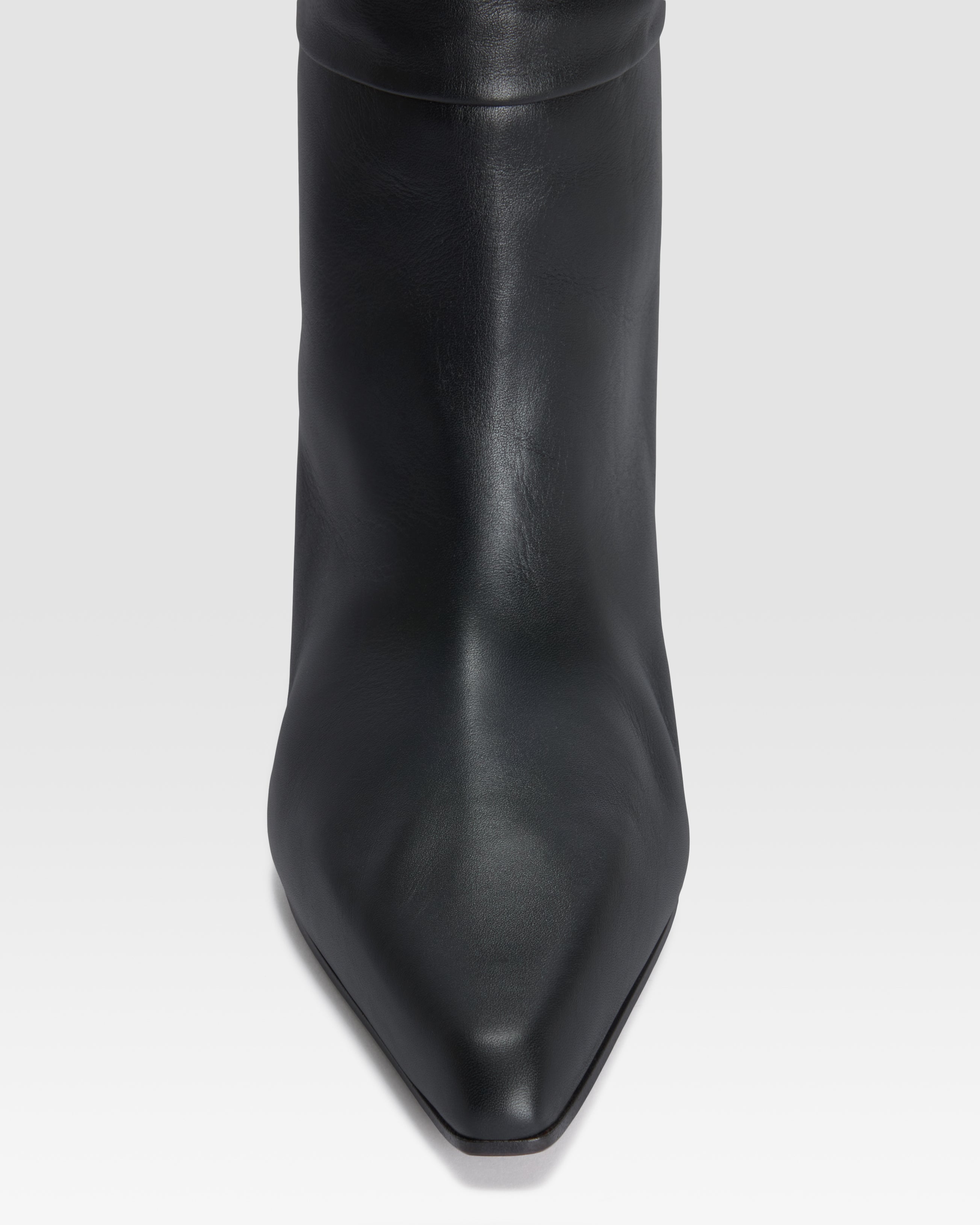 BOTA DE PIEL