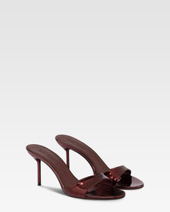 Mules in pelle specchiata color vinaccia