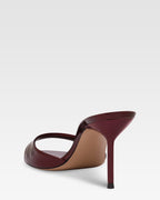 Mules in pelle specchiata color vinaccia