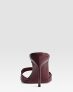 PATENT LEATHER MULE