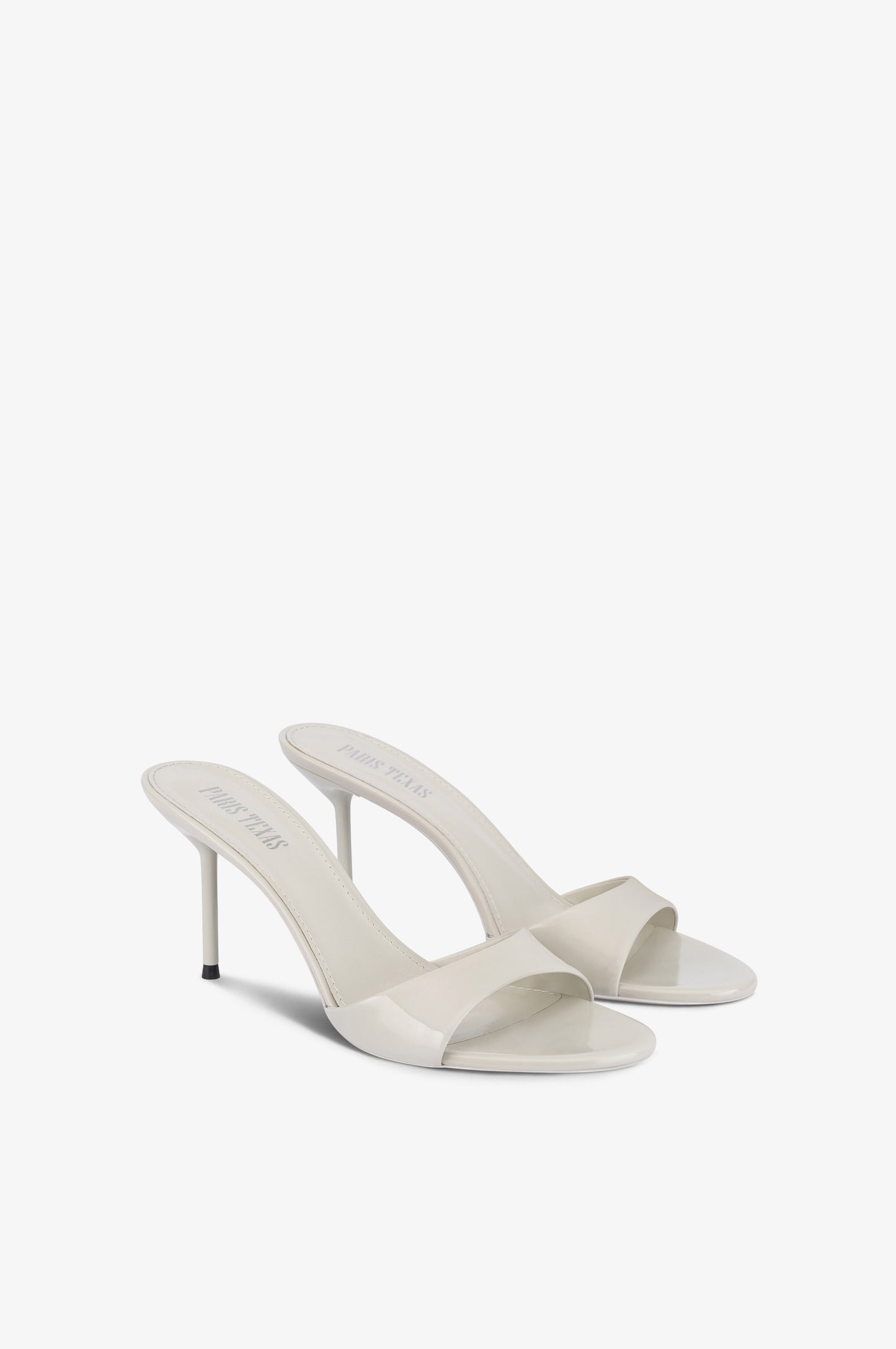 Mules in grey patent leather