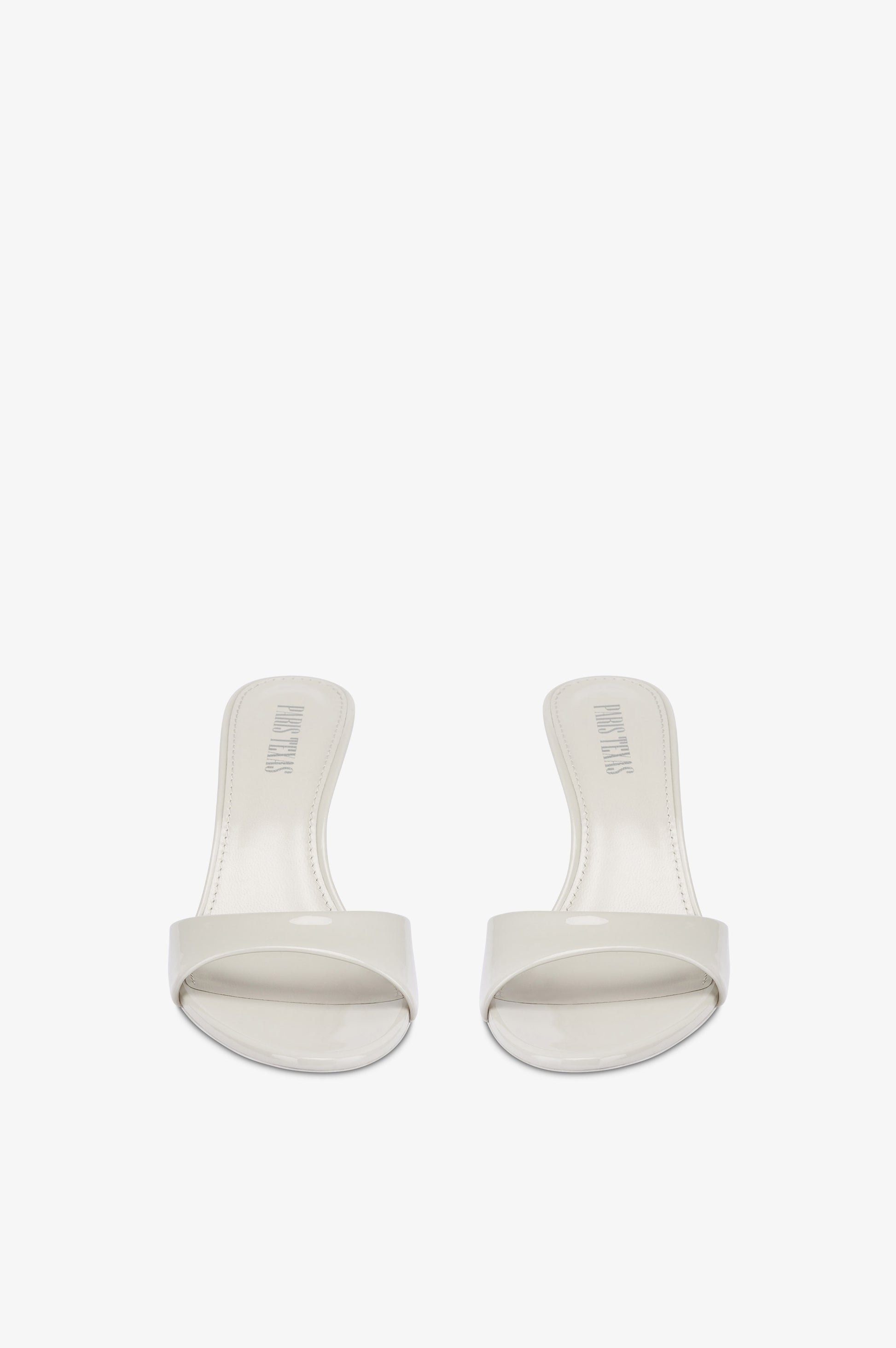 Mules in grey patent leather