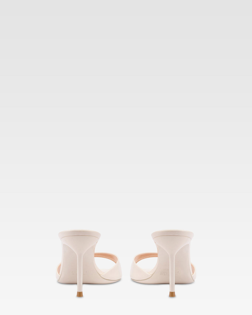 Mules en charol marfil