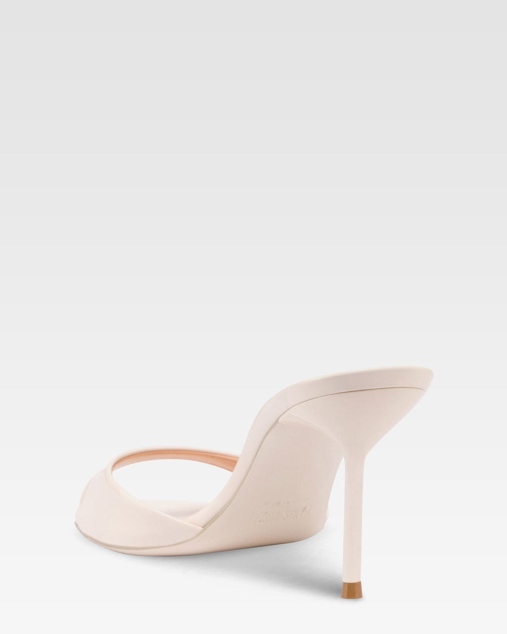 Mules en charol marfil