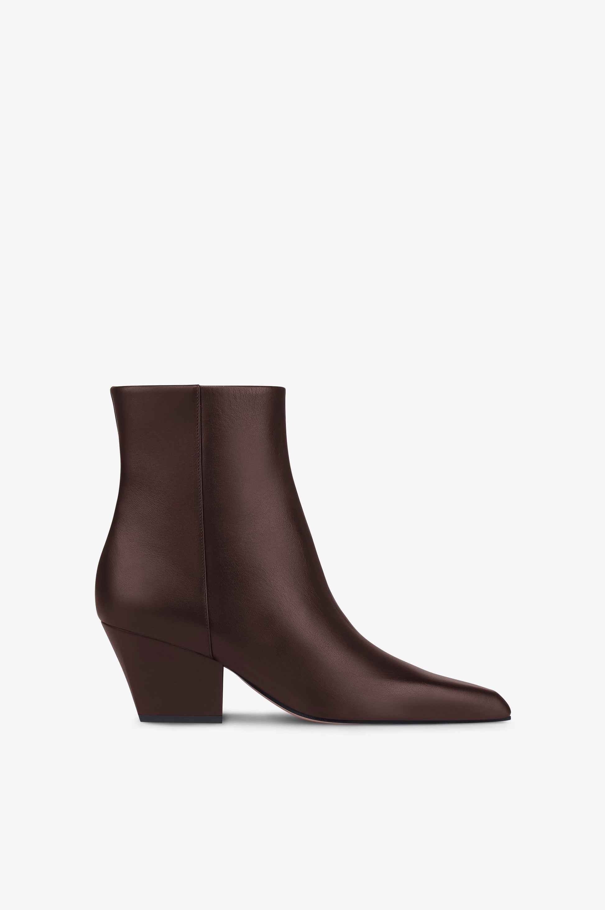 Ankle boots in mocha calf leather