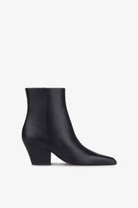 Ankle boots in black calf leather