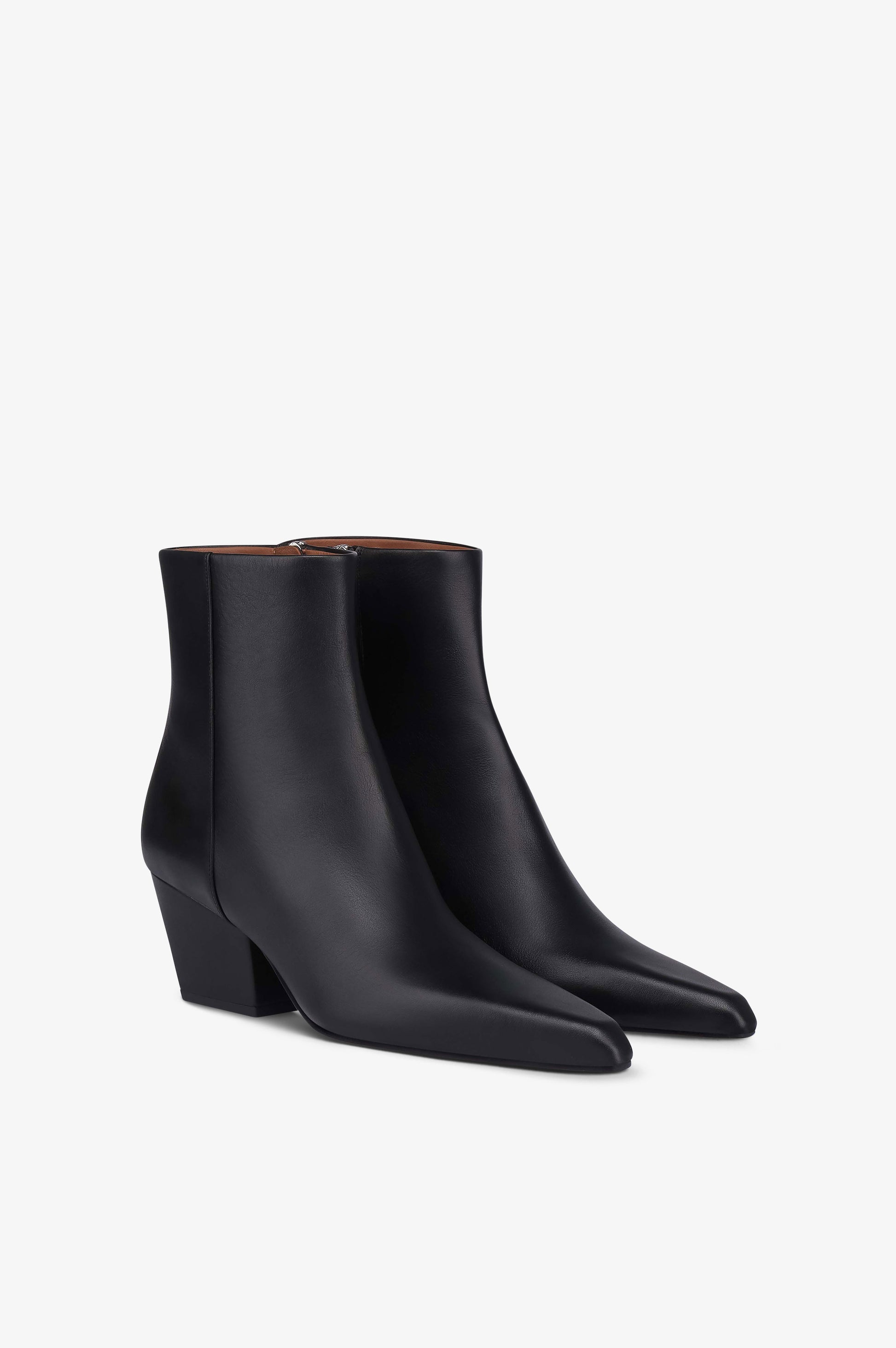 Bottines en cuir de veau noir
