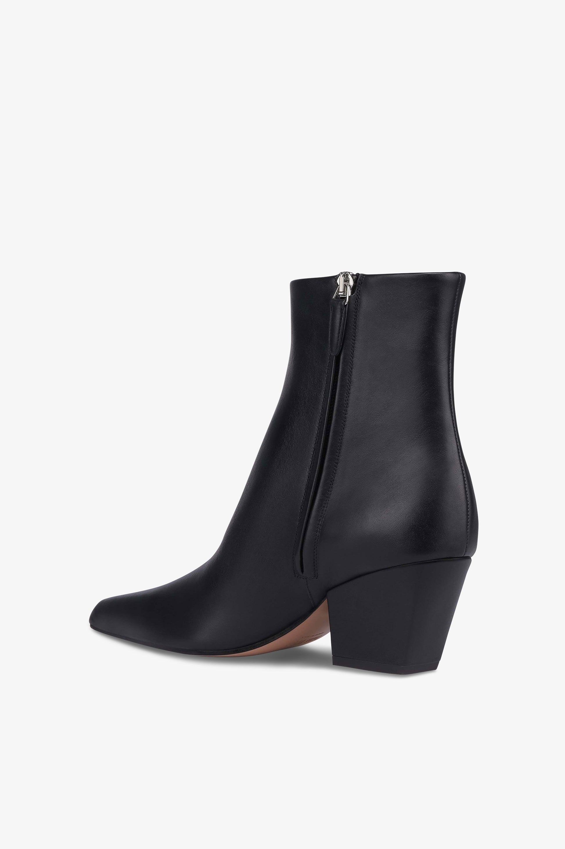 Bottines en cuir de veau noir