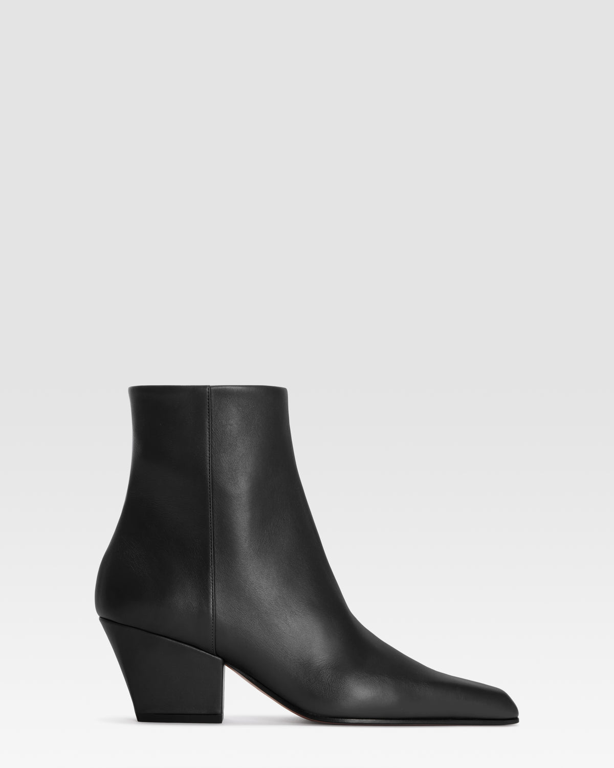 LEDER ANKLE BOOT