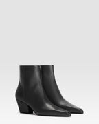 LEDER ANKLE BOOT