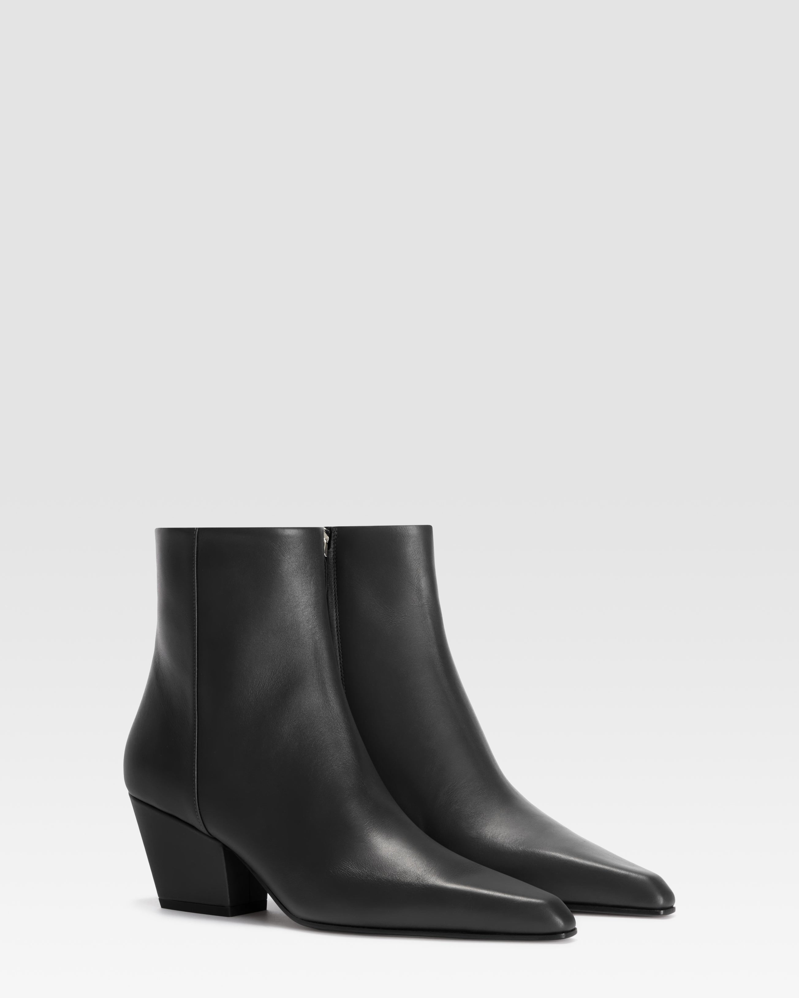 LEDER ANKLE BOOT