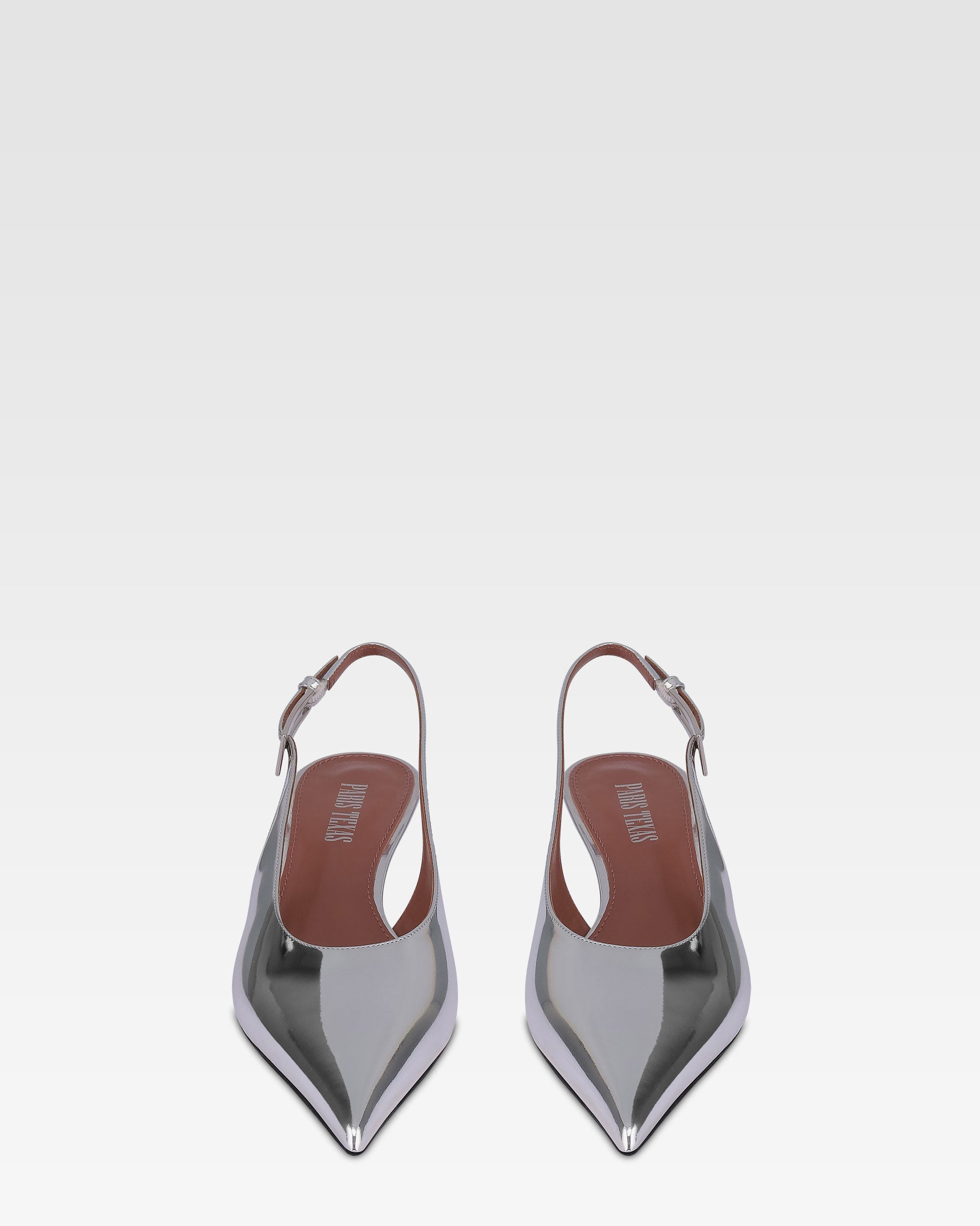 Slingbacks en piel plateada efecto espejo