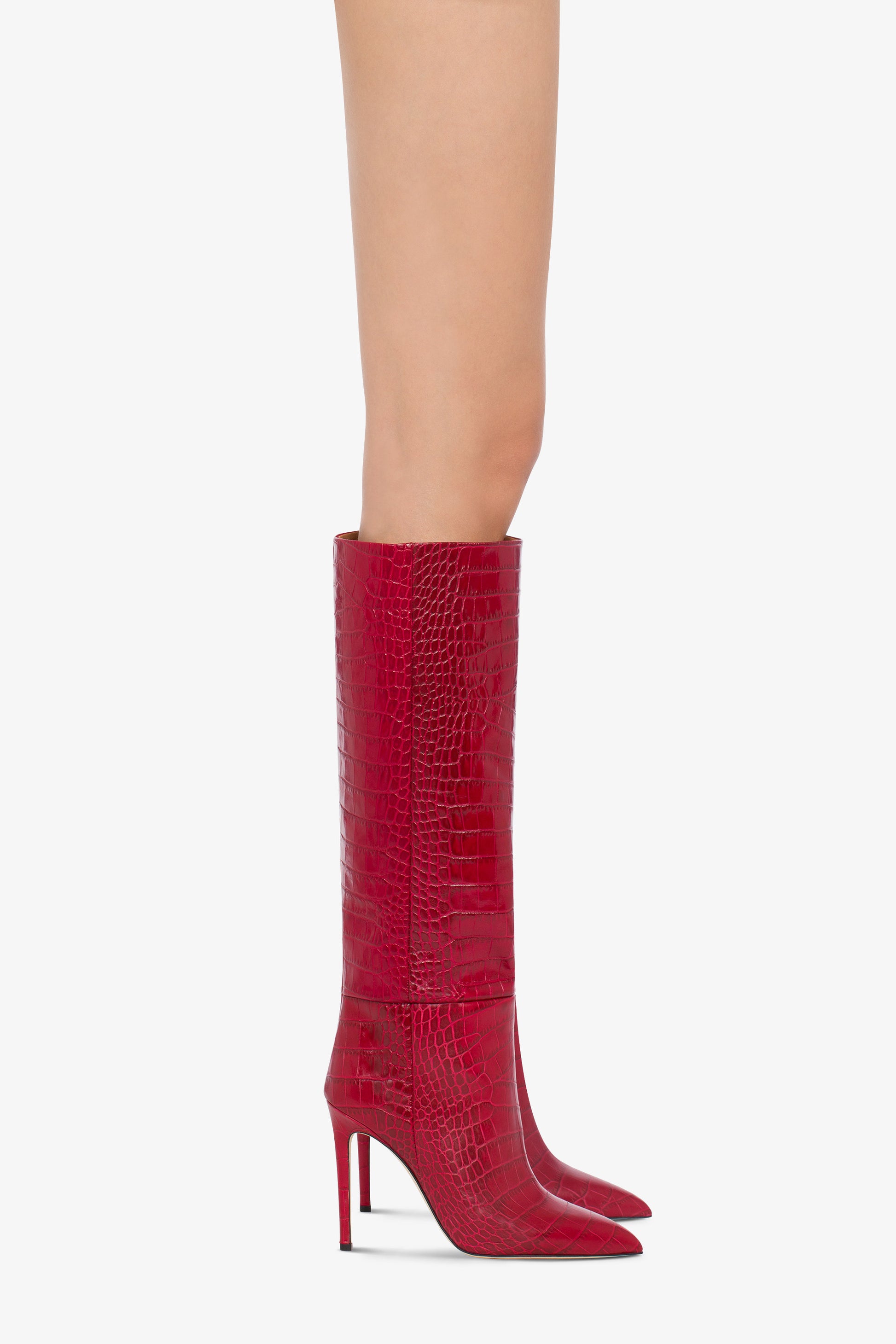 Pointed knee-high boots in red soft croco-embossed leather - Produit porté