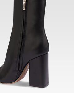 Bottines pointues en cuir lisse noir