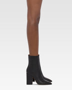 Bottines pointues en cuir lisse noir