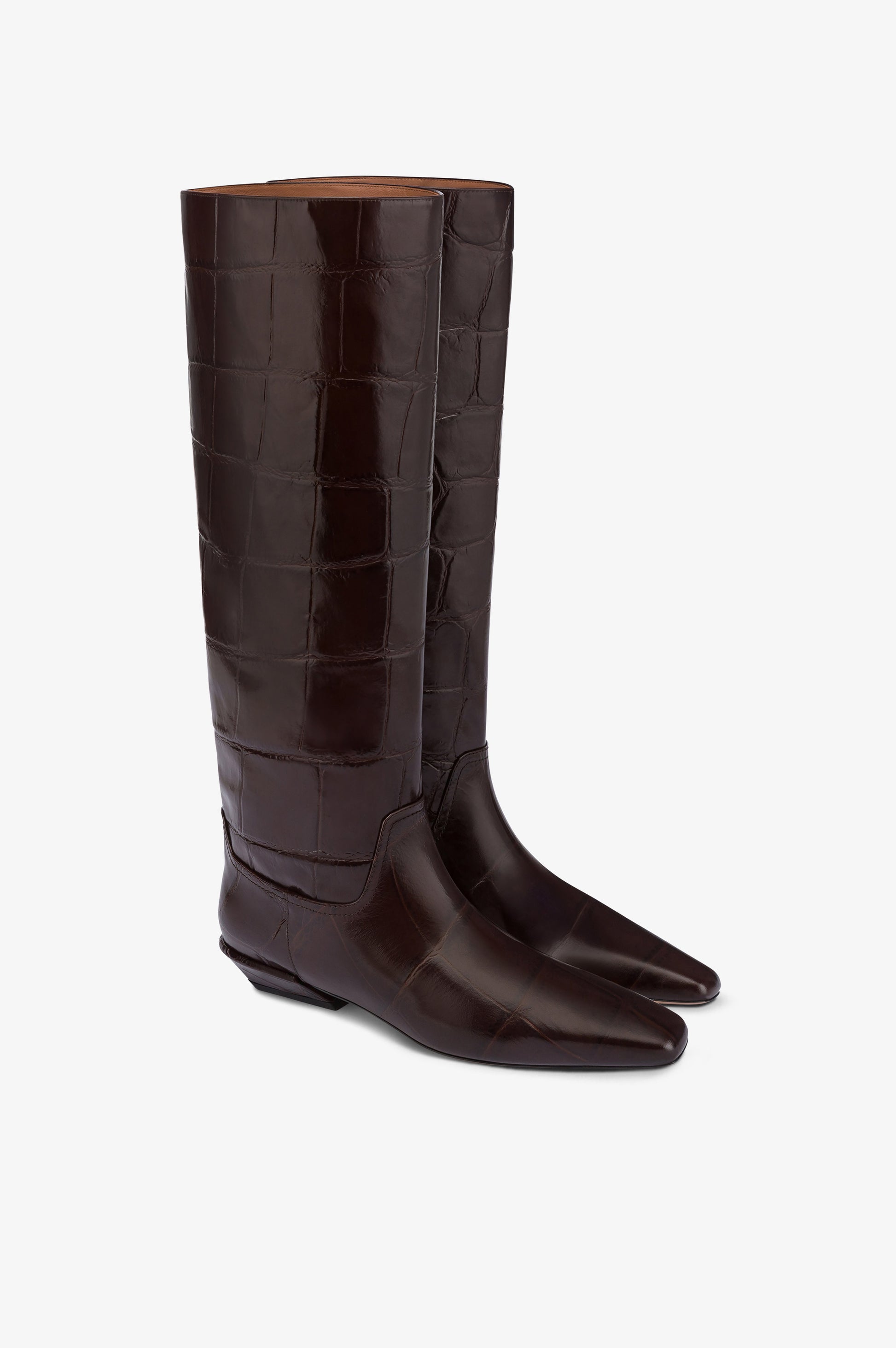 Boots in ebony croco-embossed leather