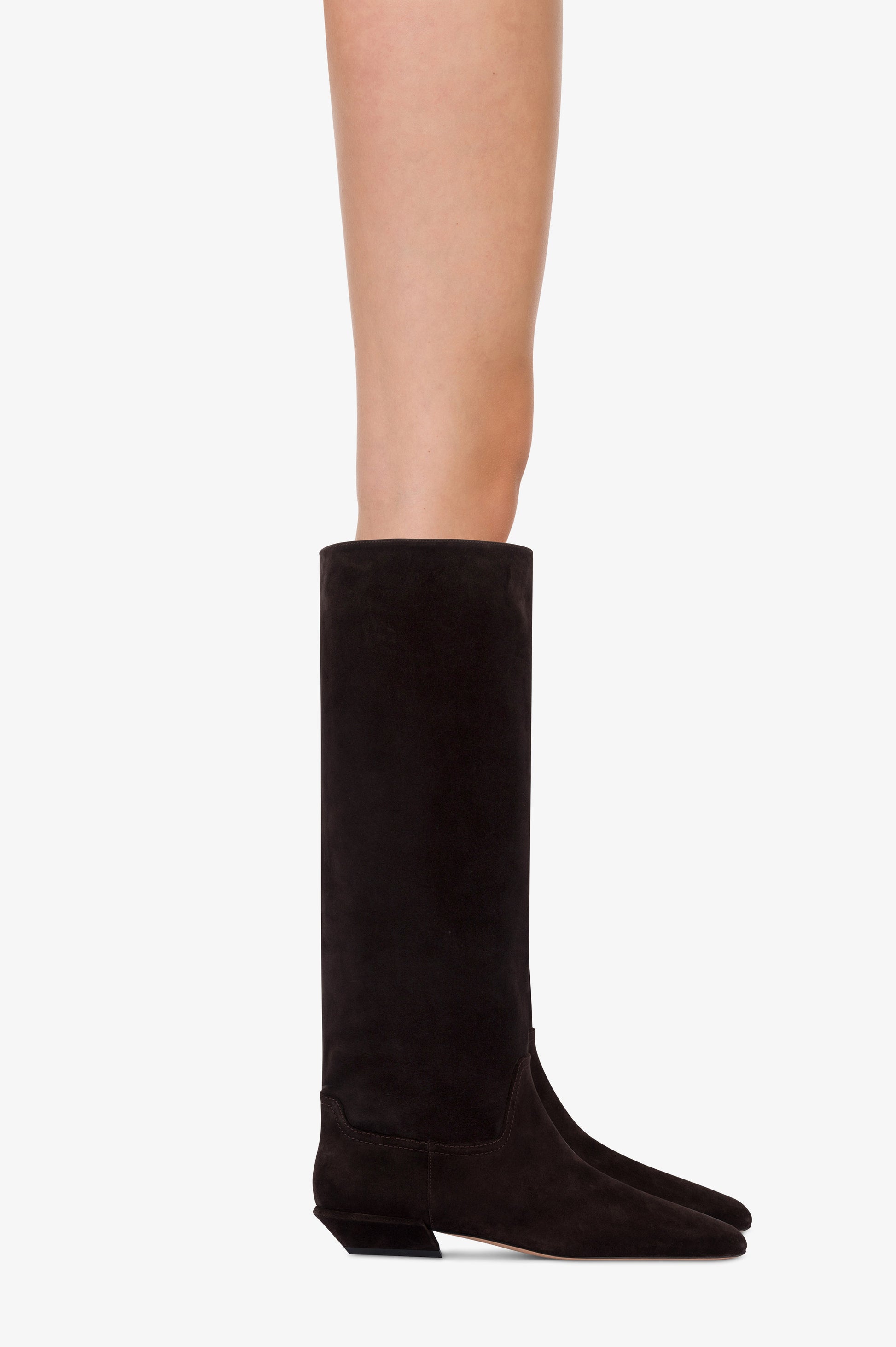 Boots in ebony calf suede leather.