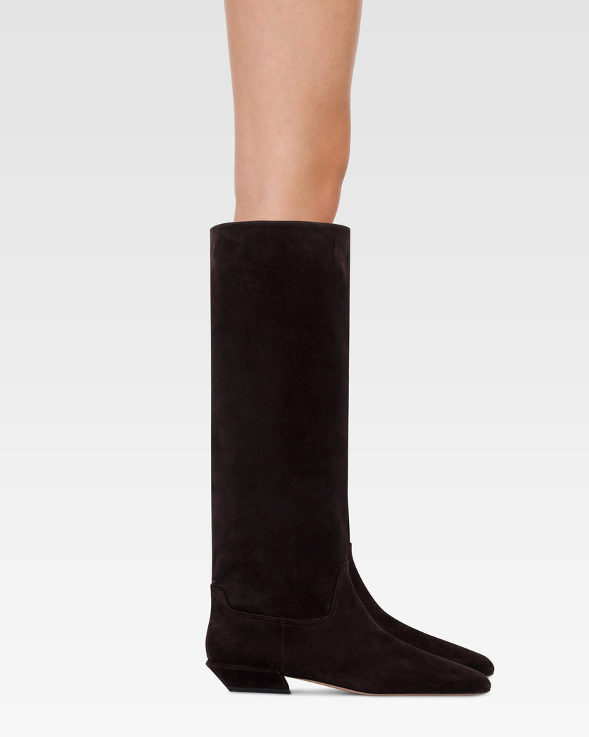 Suede boot