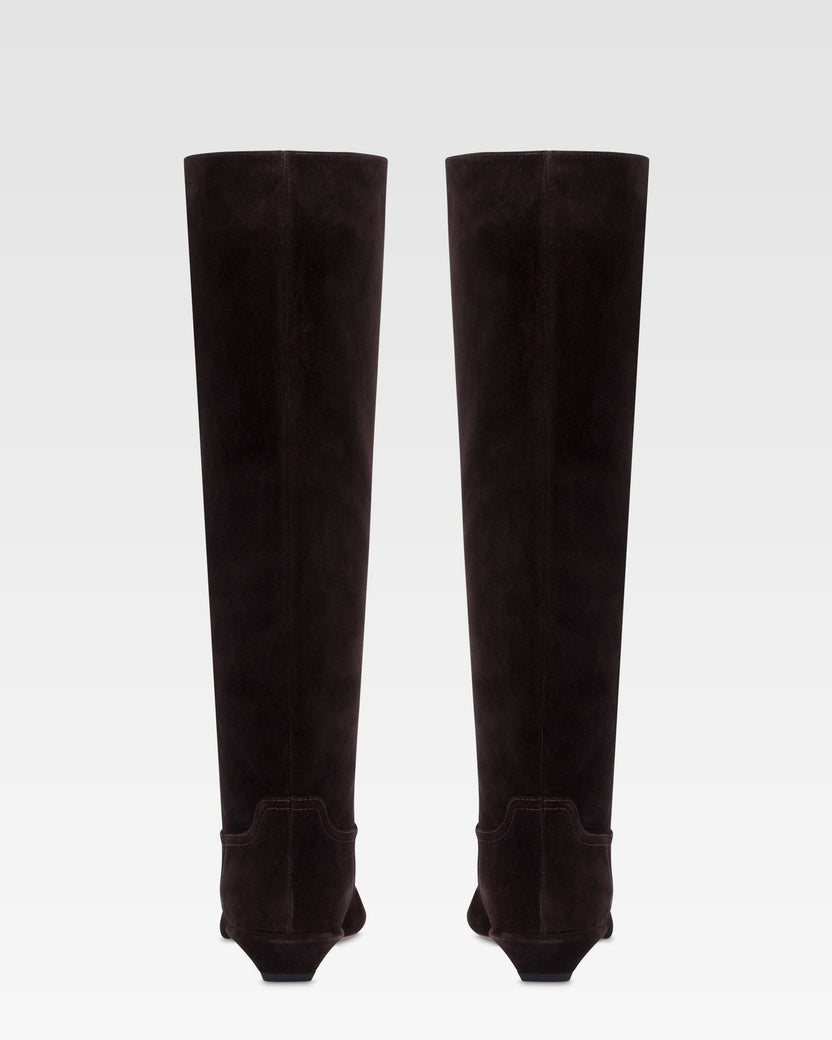 Suede boot