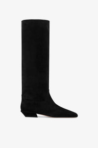 Boots in black calf suede leather.