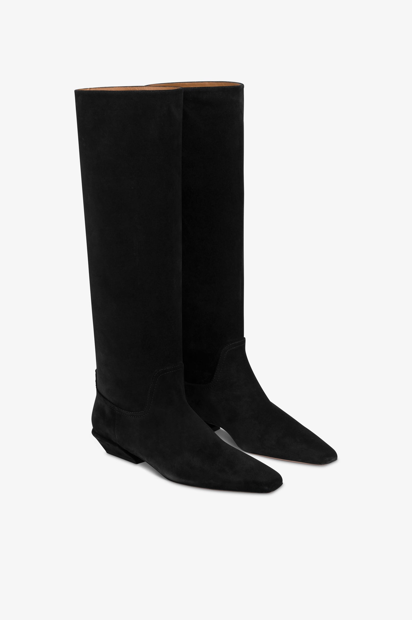 Boots in black calf suede leather.