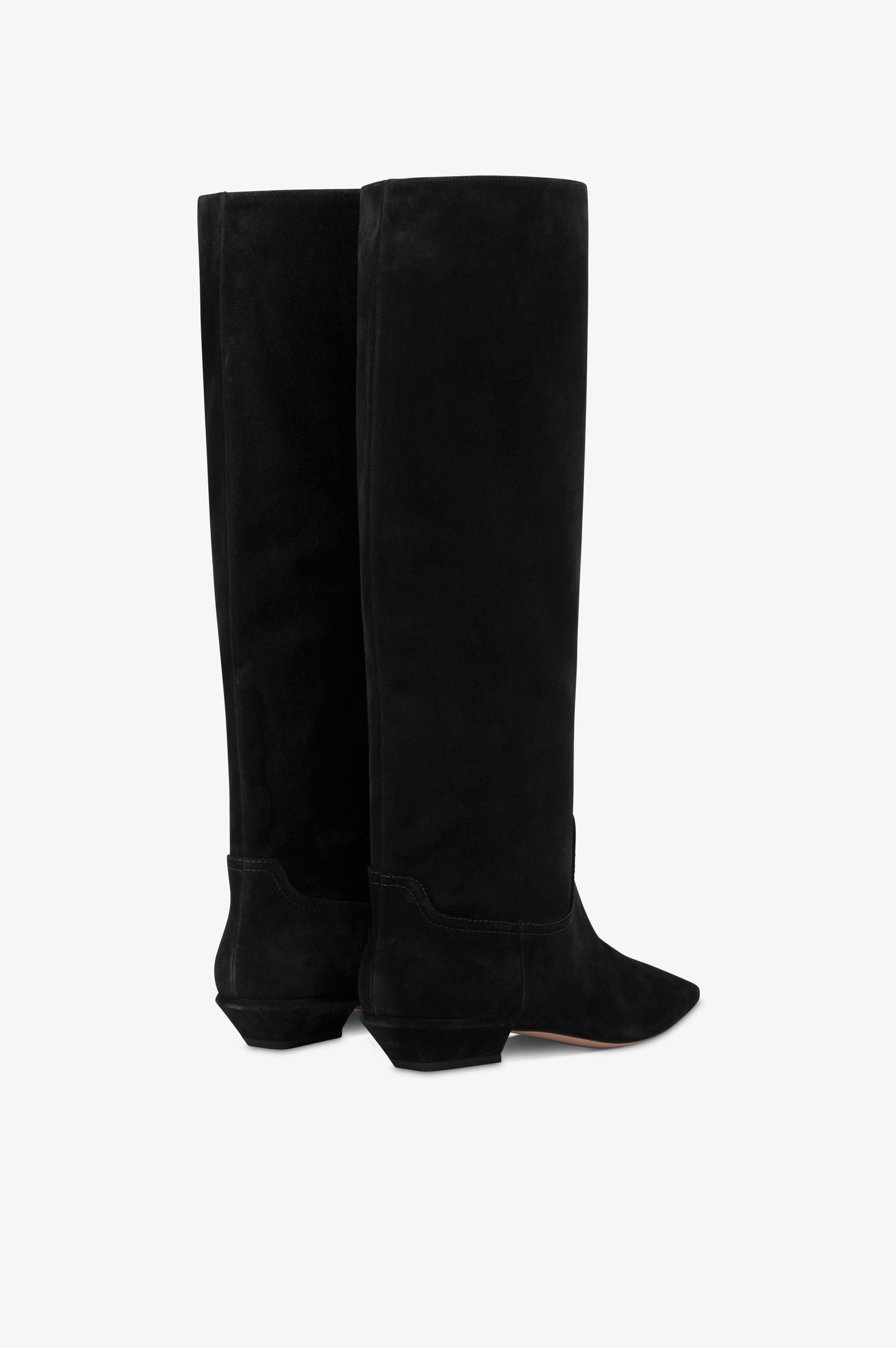 Boots in black calf suede leather.