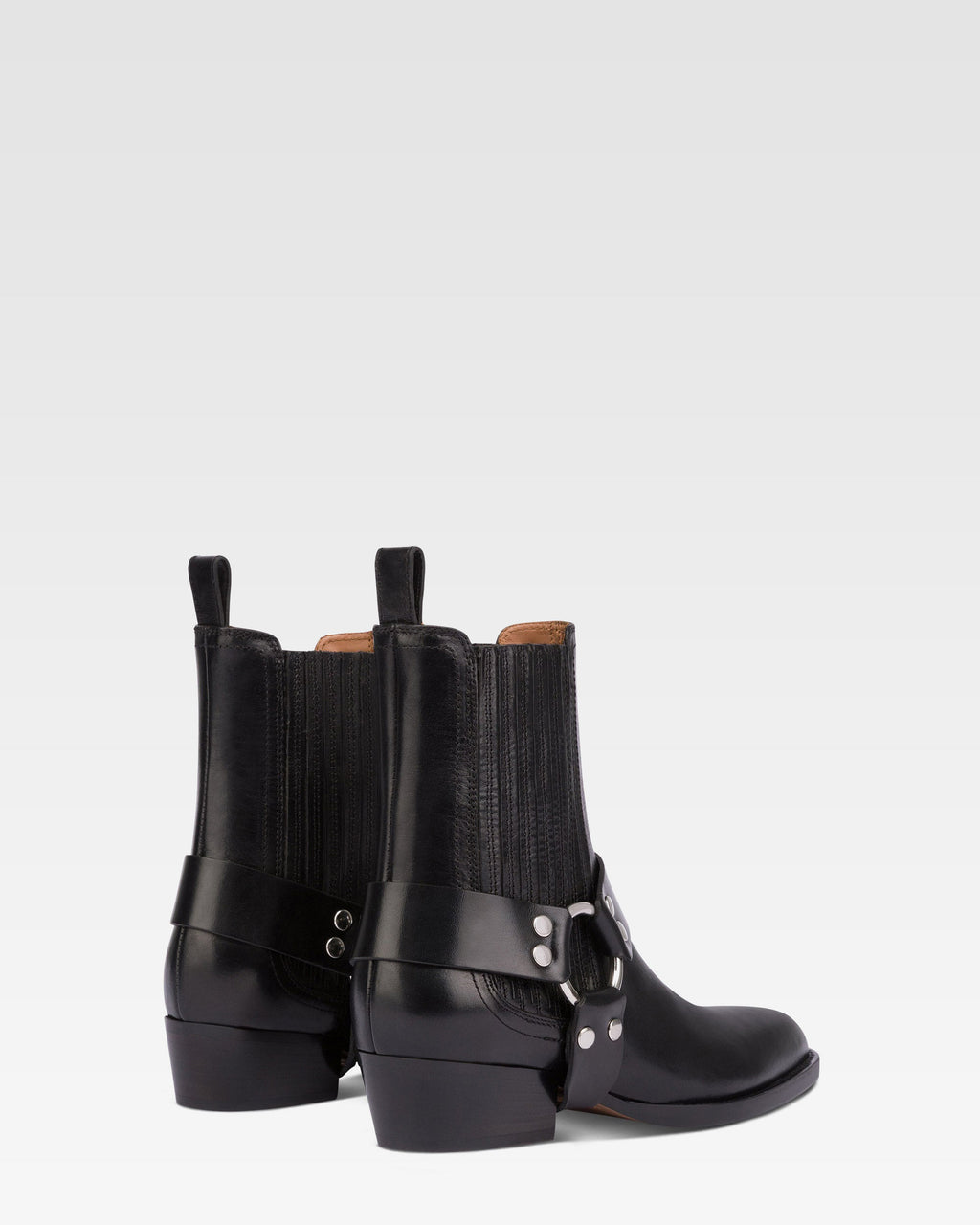 Spitz zulaufende Stiefeletten aus glanzendem, schwarzem Vintage-Leder