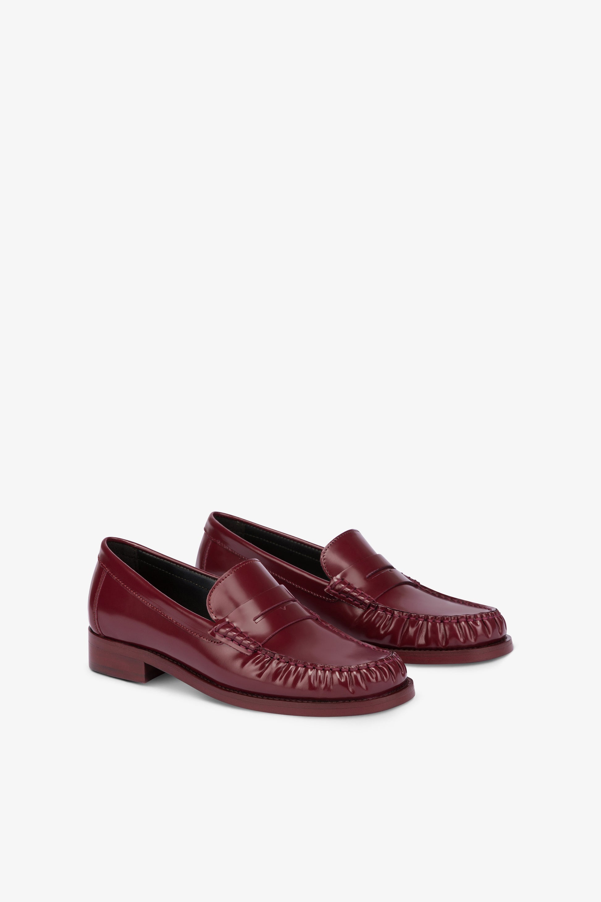 Mocassins en cuir souple brosse pinot noir