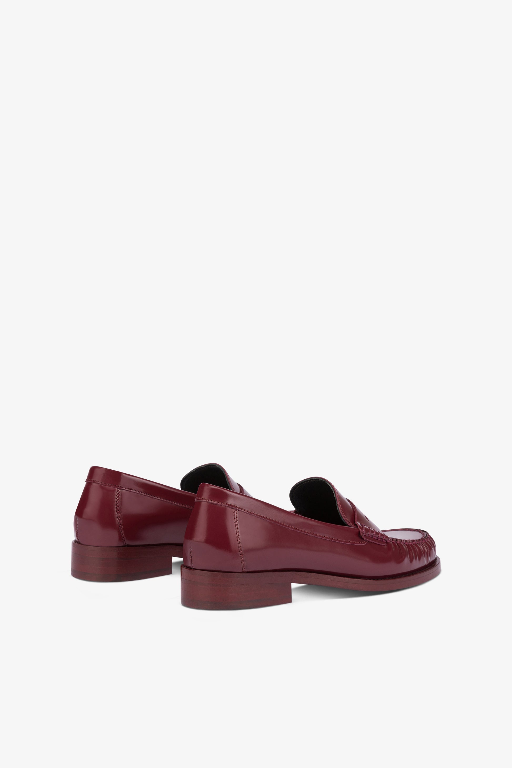 Mocassins en cuir souple brosse pinot noir