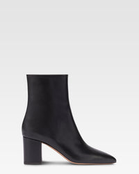 Bottines pointues en cuir lisse noir — Noir