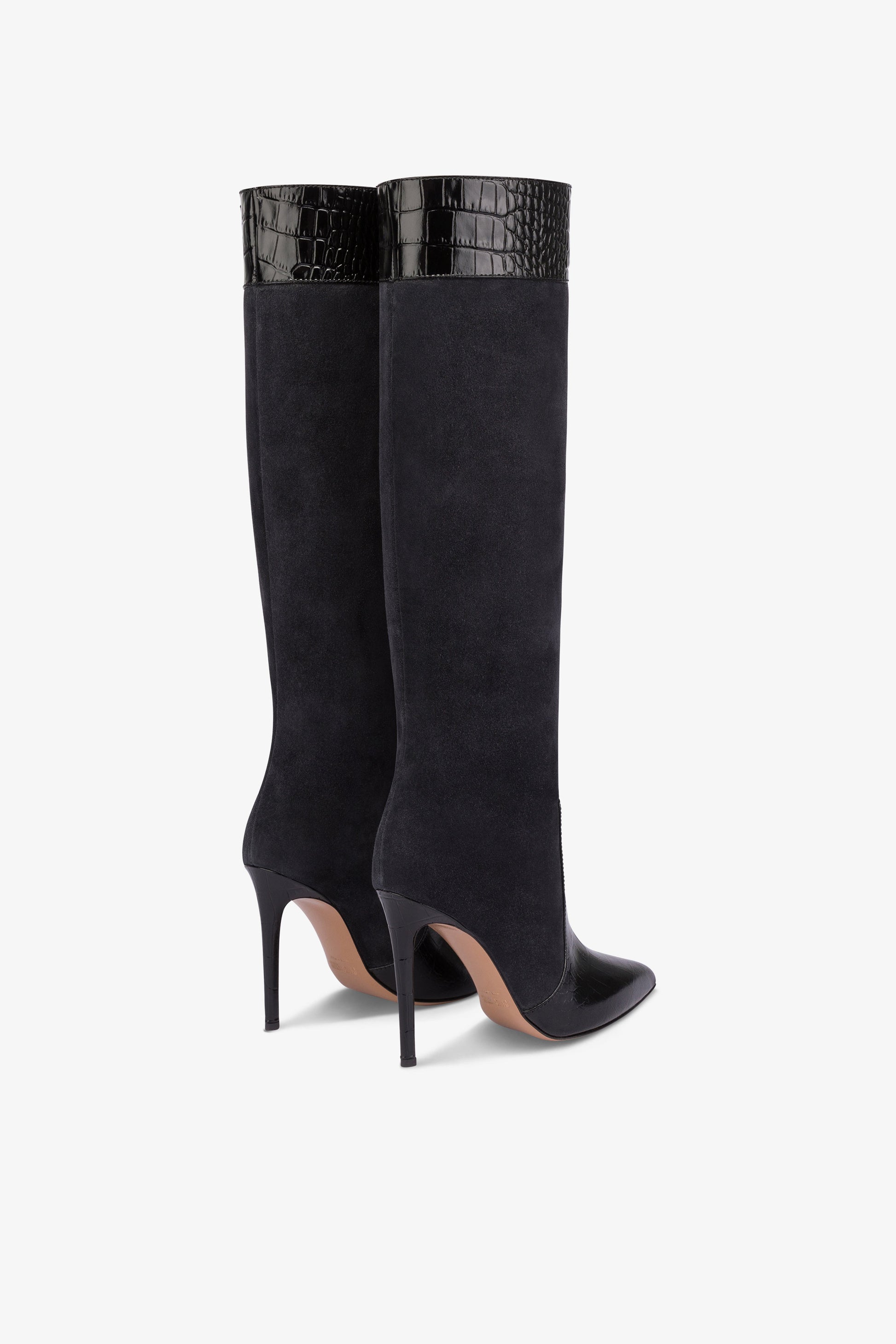 Pointed boots in black and off-black suede and soft croco-embossed leather