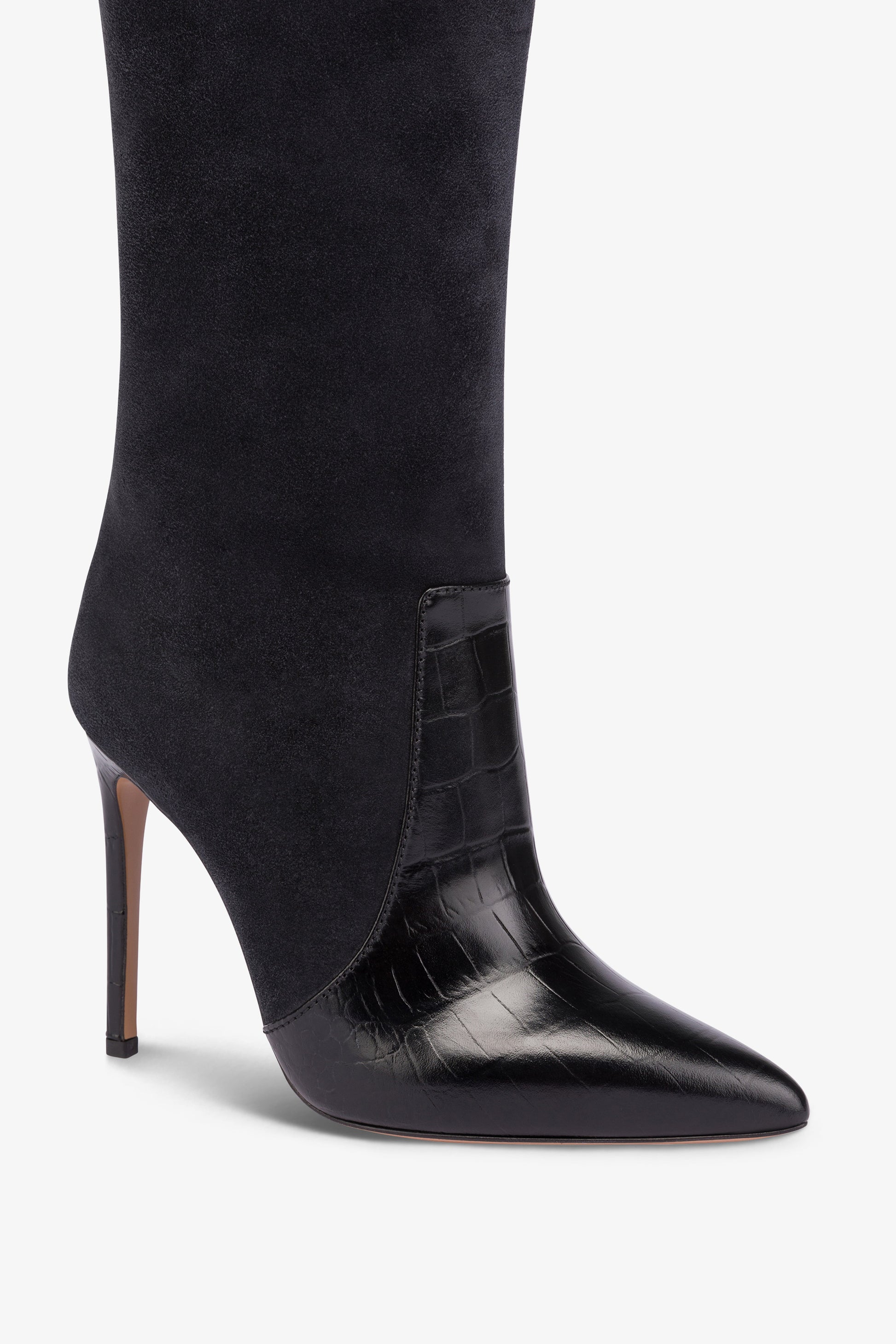 Pointed boots in black and off-black suede and soft croco-embossed leather